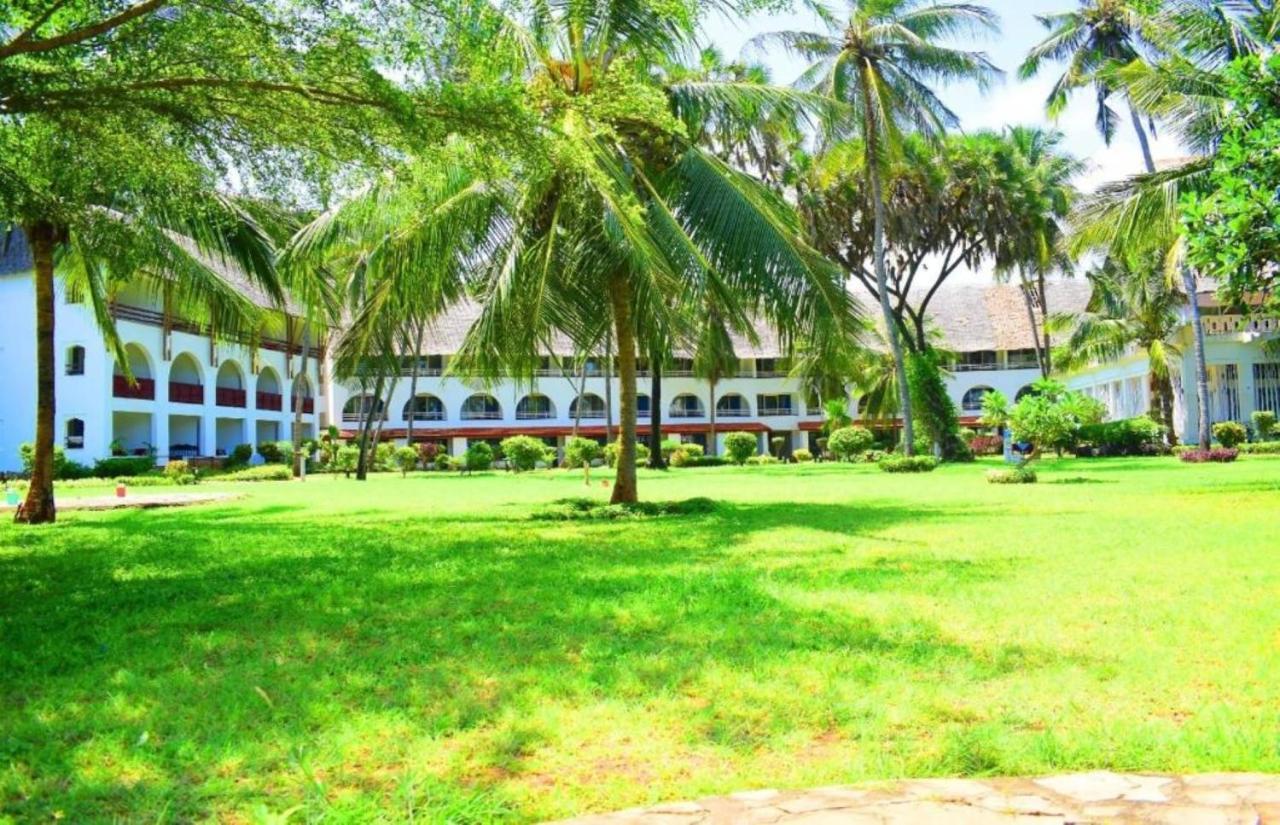 Reef Hotel Mombasa Luaran gambar