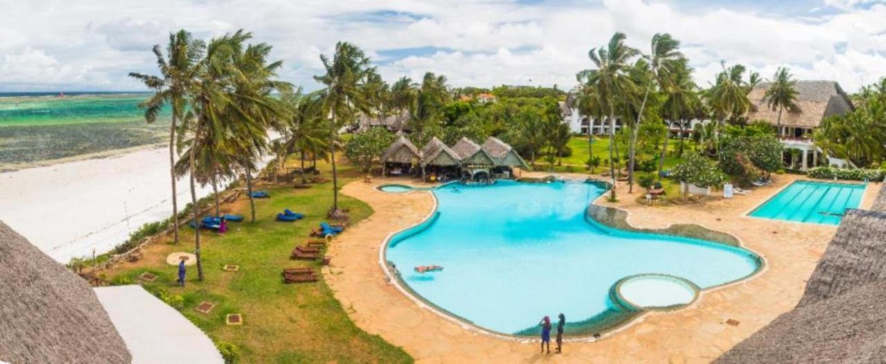 Reef Hotel Mombasa Luaran gambar