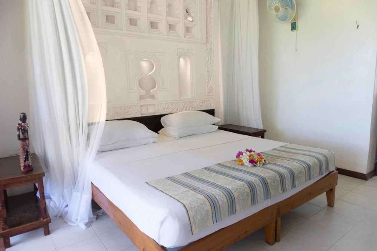 Reef Hotel Mombasa Luaran gambar